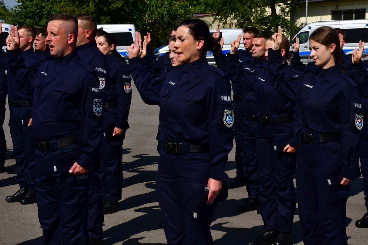 Nowi Funkcjonariusze W Szeregach Przemyskiej Policji Wydarzenia KMP