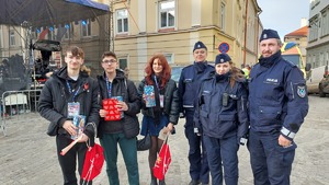 zdjęcia z udziału policjantów podczas 33. finału WOŚP w Przemyślu