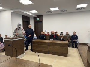 symulacja rozprawy sądowej z udziałem dzieci