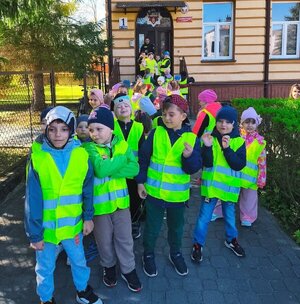 Zdjęcia Samorządowego Przedszkola w Dubiecku, Zespół Szkolno - Przedszkolny w Dubiecku 
Dzieci z Przedszkola z wizytą w Komisariacie Policji w Dubiecku