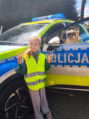 Zdjęcia Samorządowego Przedszkola w Dubiecku, Zespół Szkolno - Przedszkolny w Dubiecku 
Dzieci z Przedszkola z wizytą w Komisariacie Policji w Dubiecku