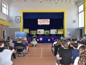 Zdjęcia Szkoły Podstawowej w Medyce